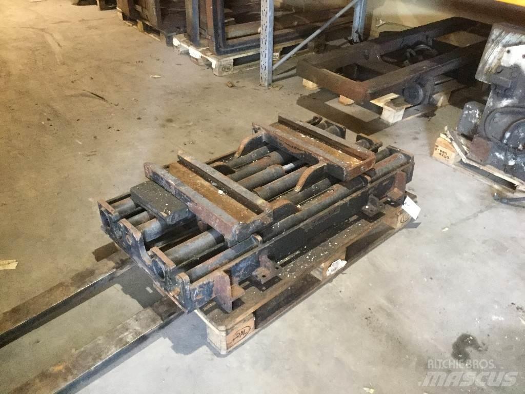 Cascade 4 tons Žirkliniai griebtuvai