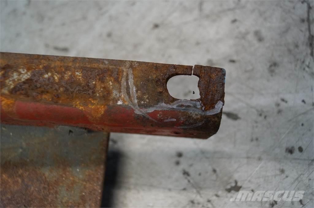 CASE 1460 Smėlio ir druskos barstytuvai