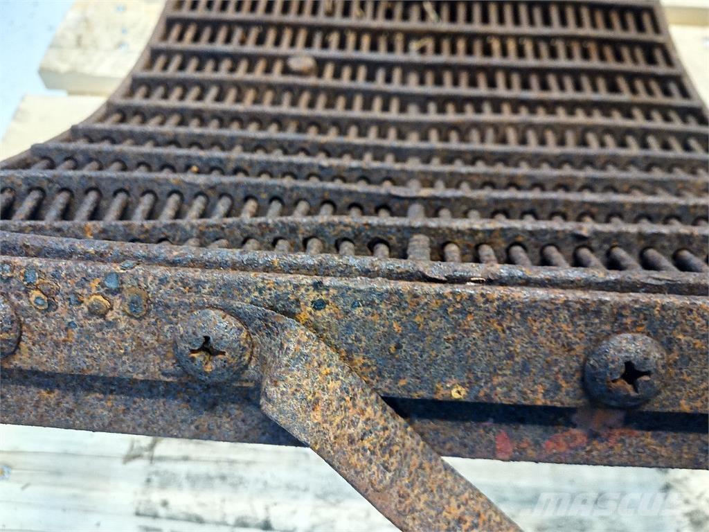 CASE 1640 Derliaus nuėmimo kombainų priedai