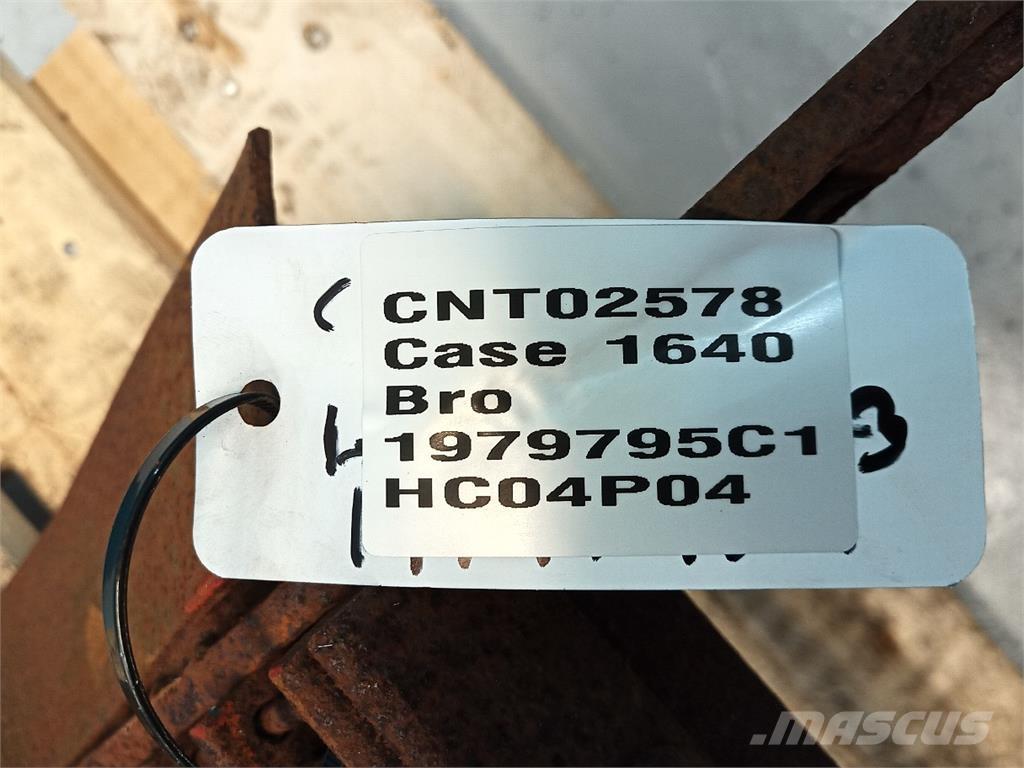 CASE 1640 Derliaus nuėmimo kombainų priedai