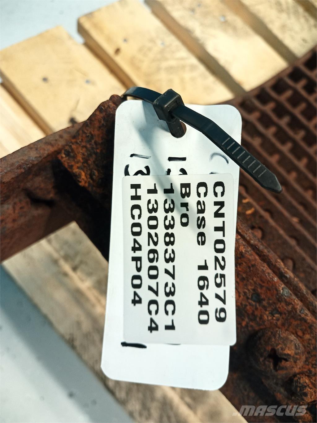 CASE 1640 Derliaus nuėmimo kombainų priedai