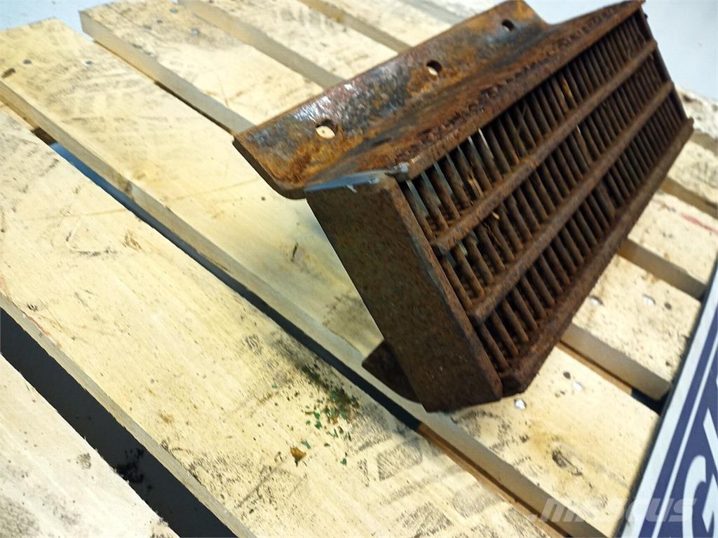 CASE 1640 Derliaus nuėmimo kombainų priedai