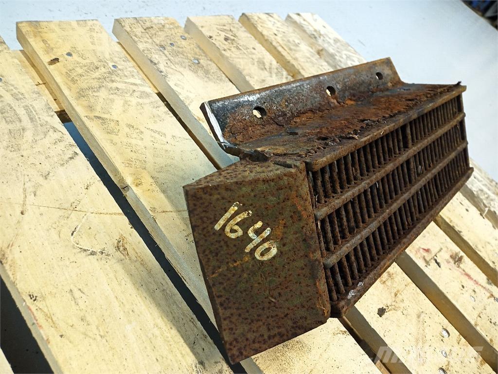 CASE 1640 Derliaus nuėmimo kombainų priedai