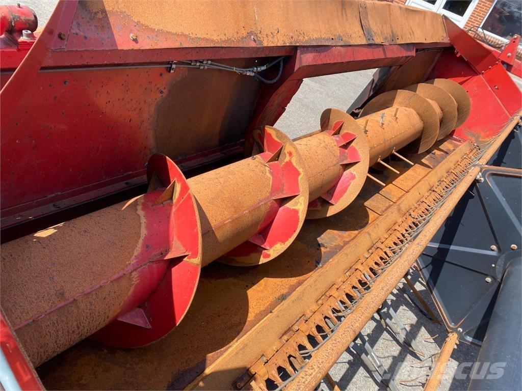 CASE 1640 Derliaus nuėmimo kombainų priedai