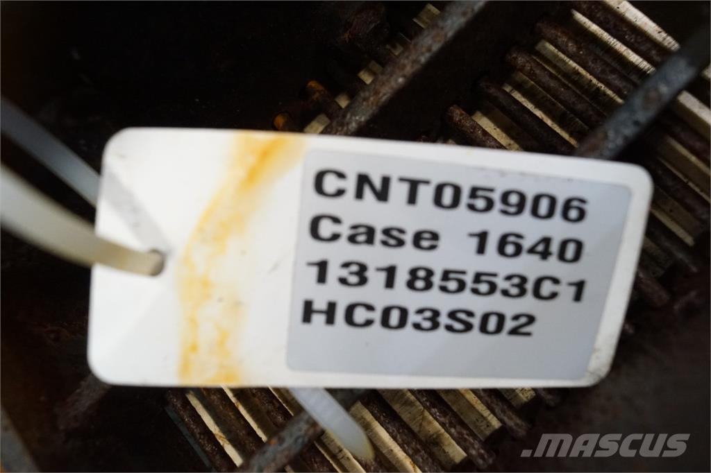 CASE 1640 Derliaus nuėmimo kombainų priedai