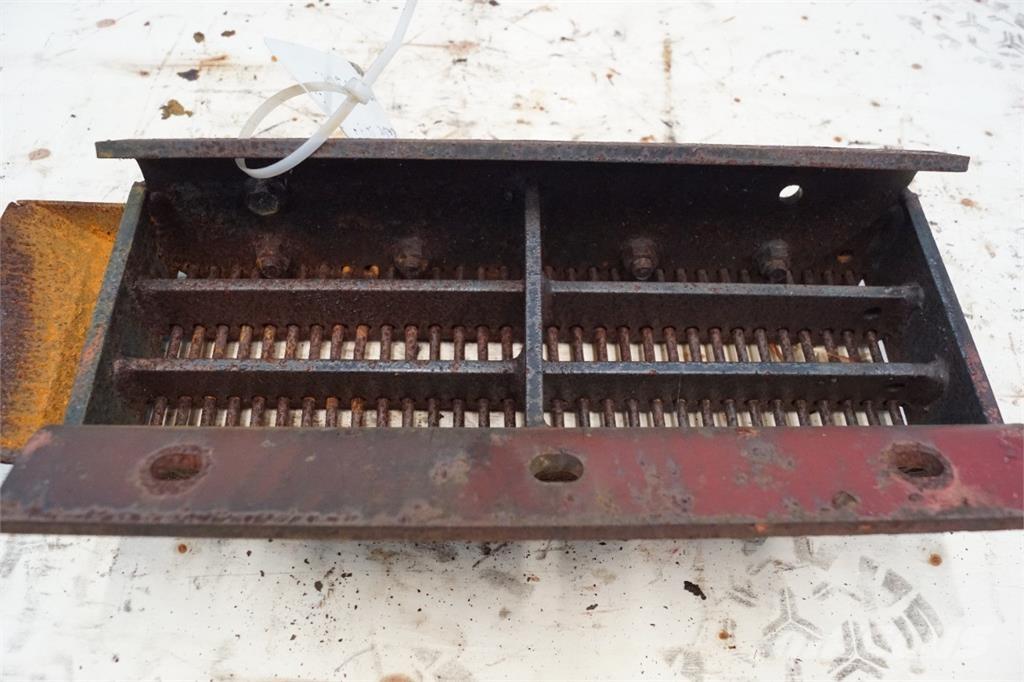 CASE 1640 Derliaus nuėmimo kombainų priedai