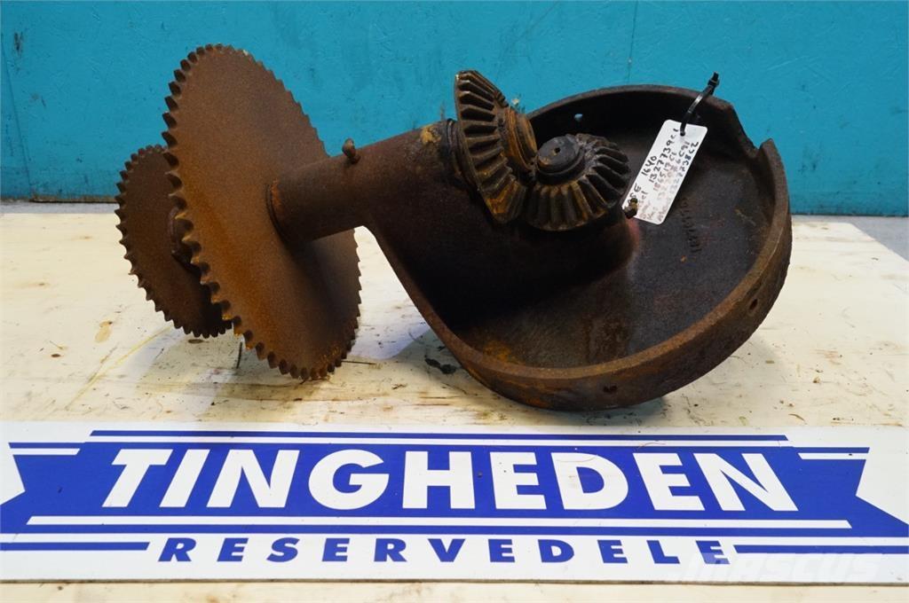 CASE 1640 Derliaus nuėmimo kombainų priedai