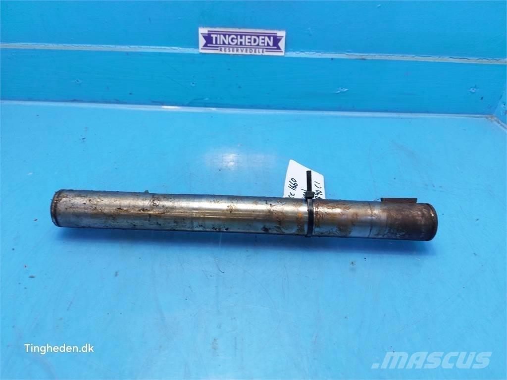 CASE 1660 Derliaus nuėmimo kombainų priedai
