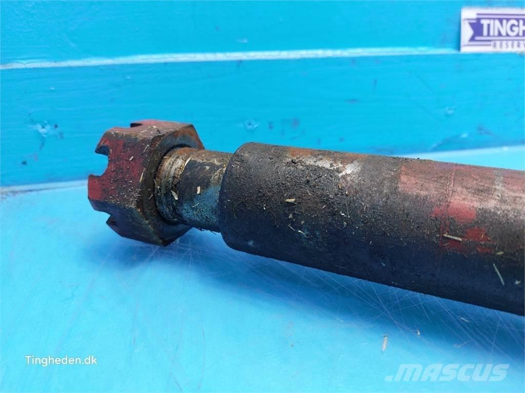 CASE 1680 Derliaus nuėmimo kombainų priedai