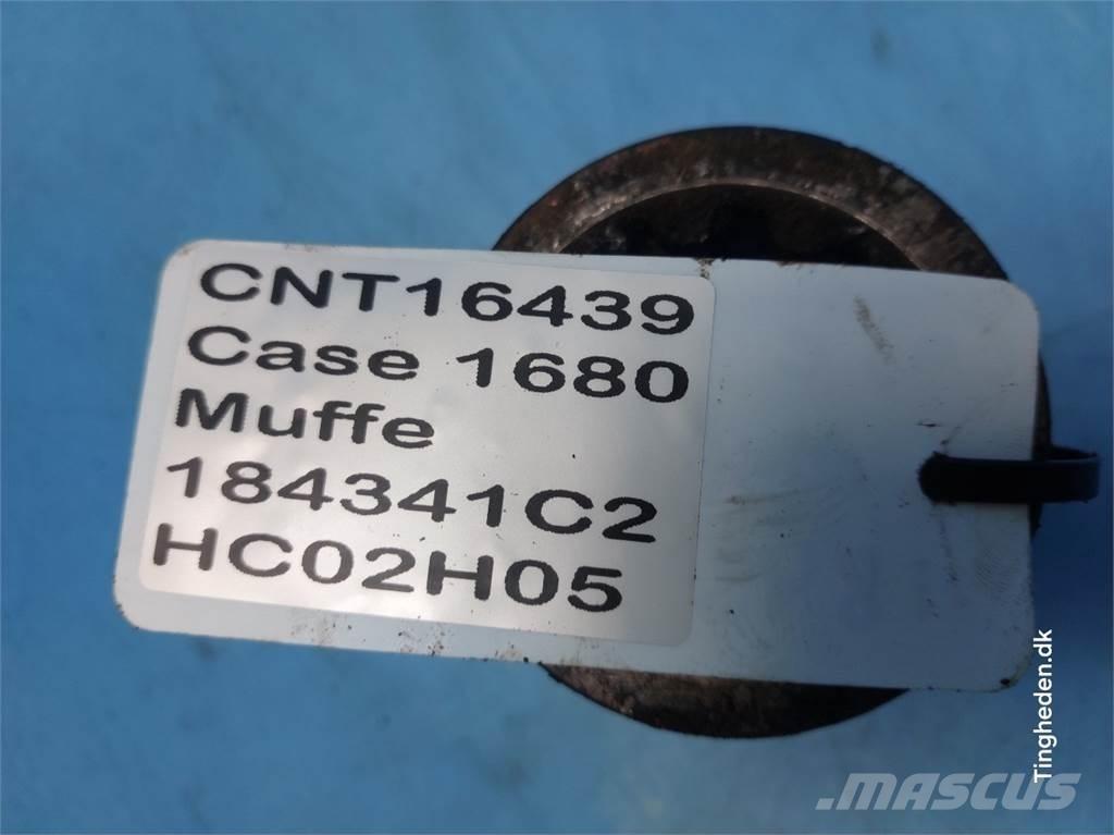 CASE 1680 Derliaus nuėmimo kombainų priedai