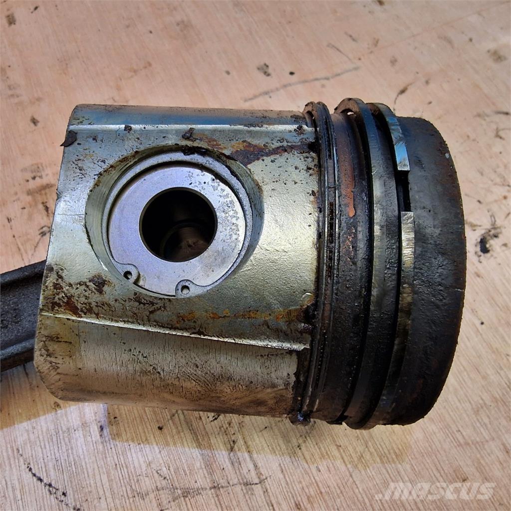 CASE 2188 Varikliai