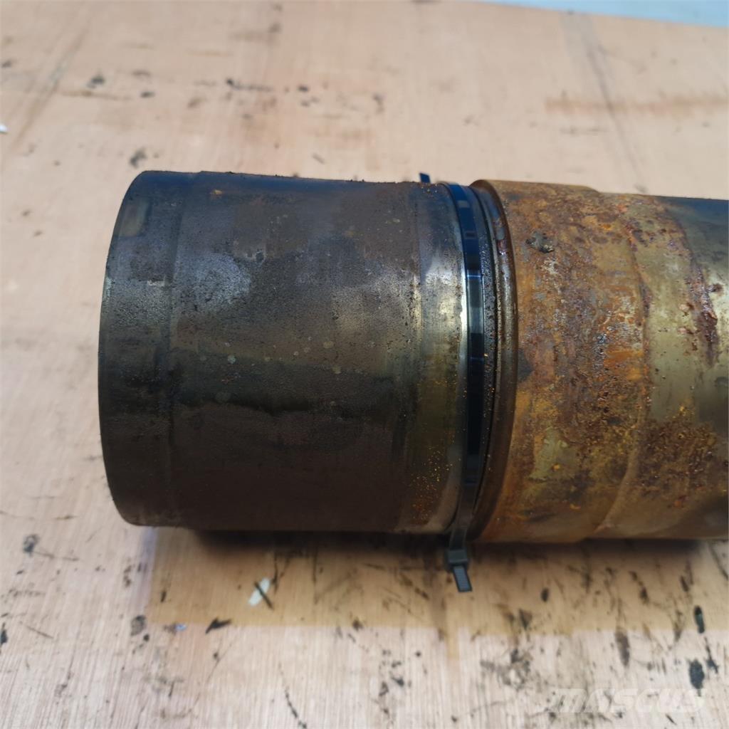CASE 2188 Varikliai