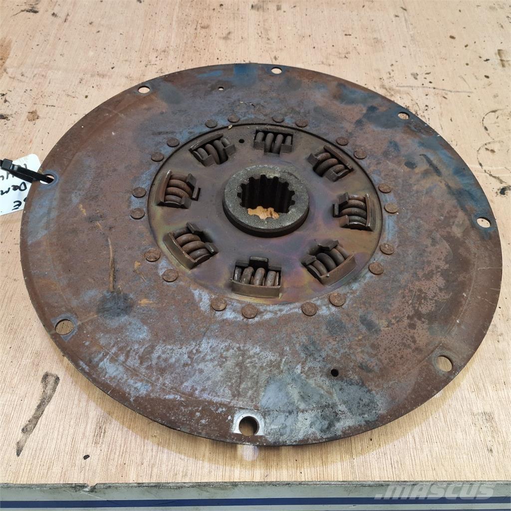 CASE 2188 Varikliai