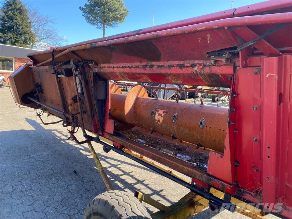 CASE 22 Derliaus nuėmimo kombainų priedai