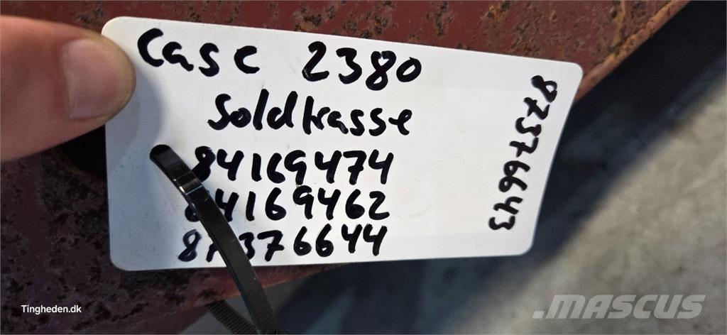 CASE 2380 Smėlio ir druskos barstytuvai