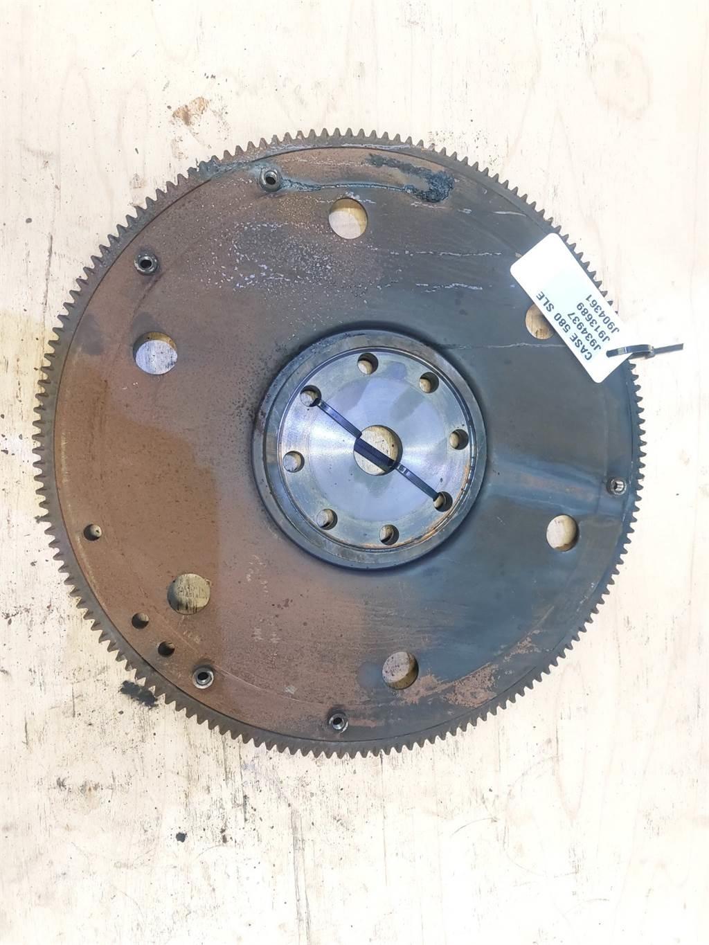 CASE 580 SLE Varikliai