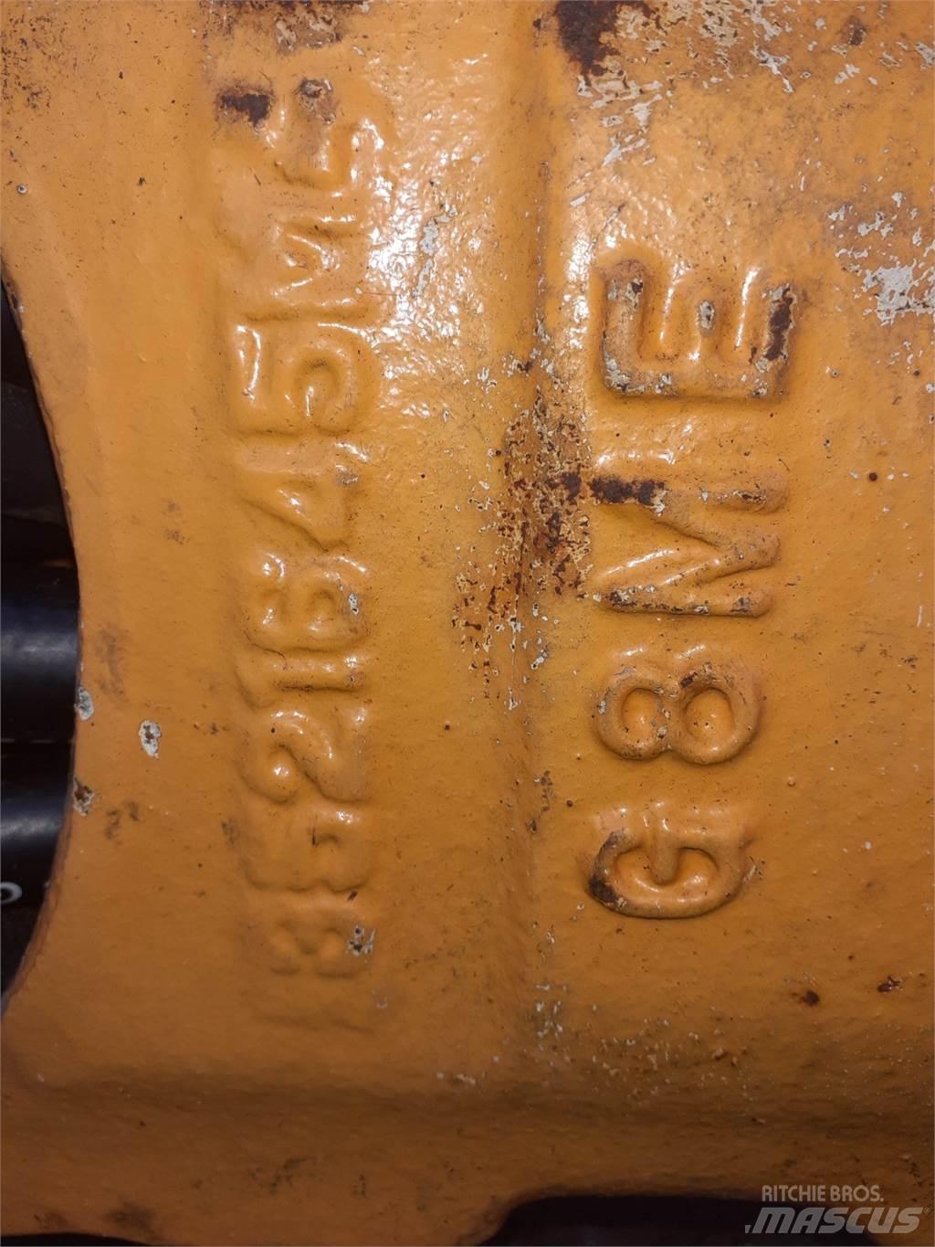 CASE 595 Tranšėjų kasimo technika