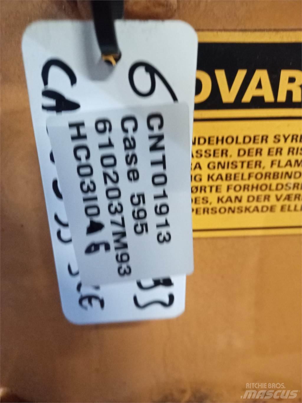 CASE 595 Atrinkimo kaušai