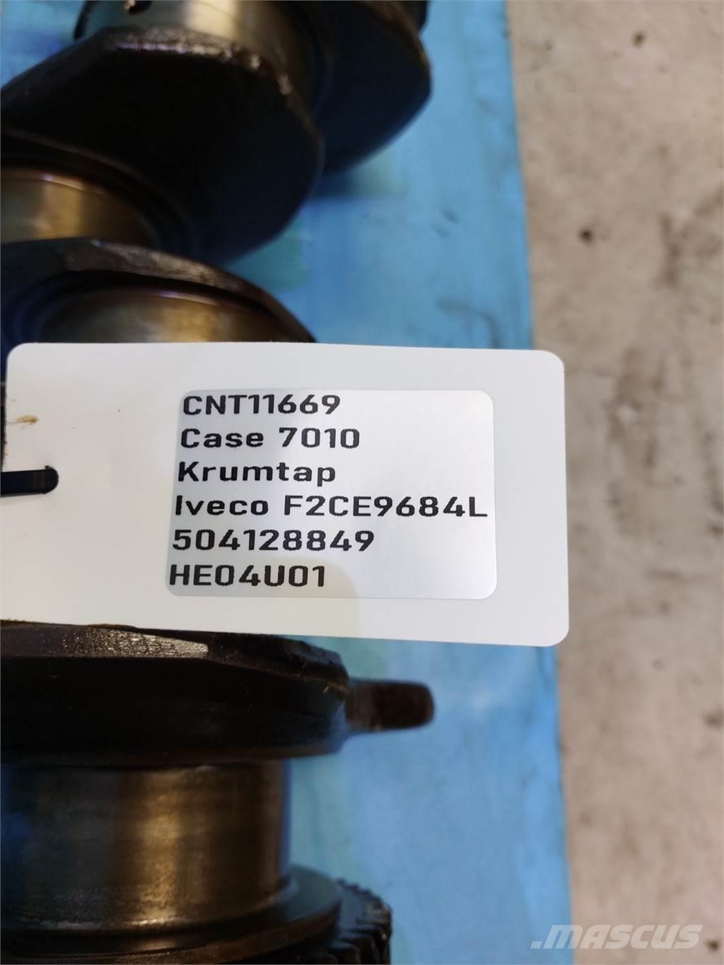 CASE 7010 Varikliai