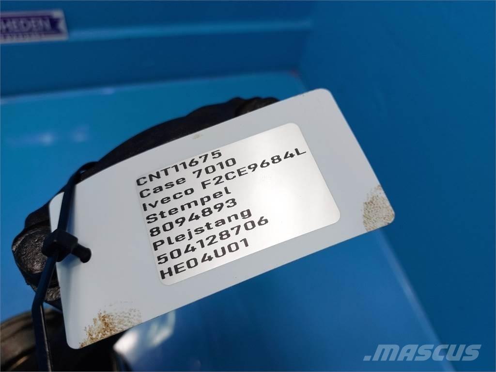 CASE 7010 Varikliai