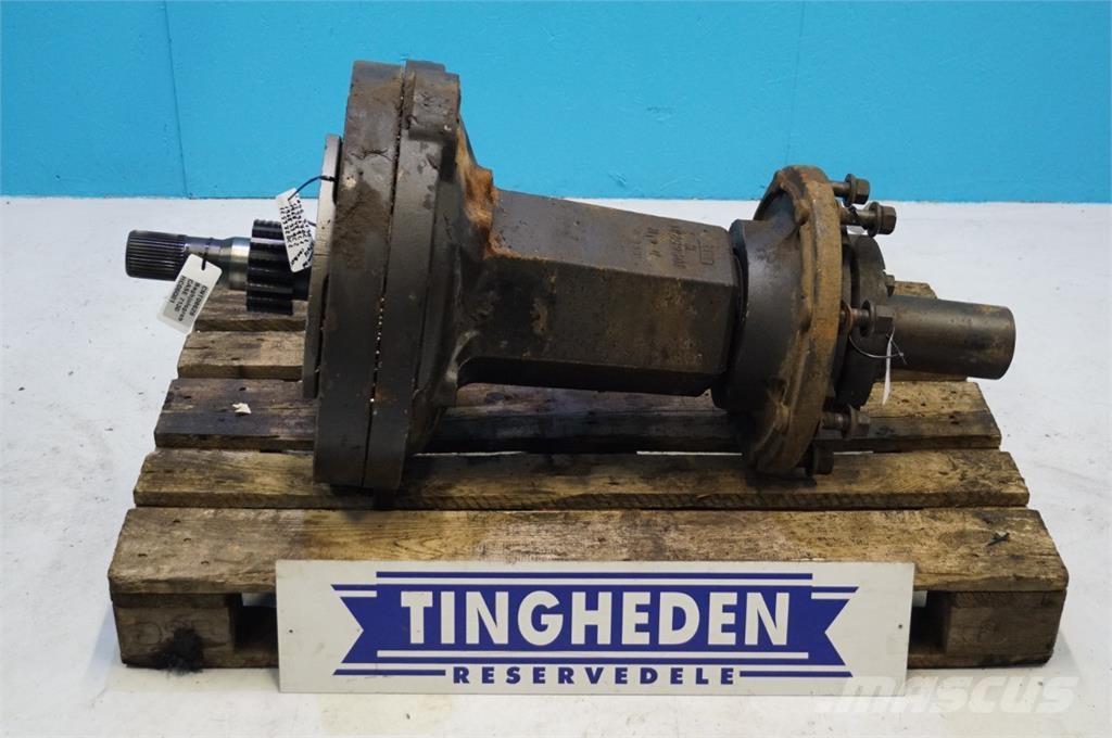 CASE 7130 Kiti naudoti traktorių priedai