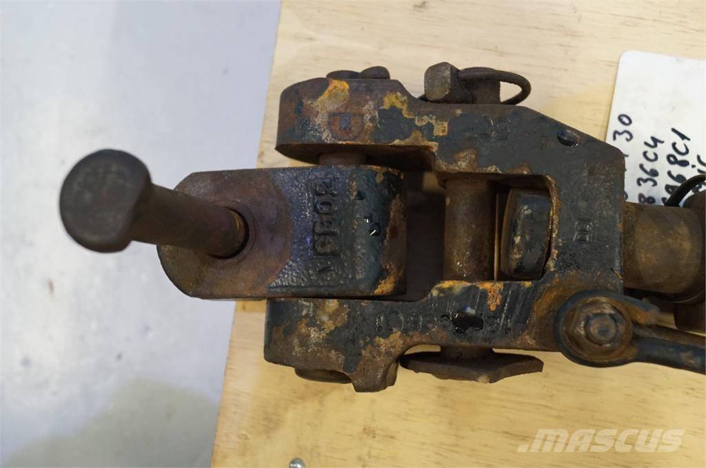 CASE 7130 Kiti naudoti traktorių priedai