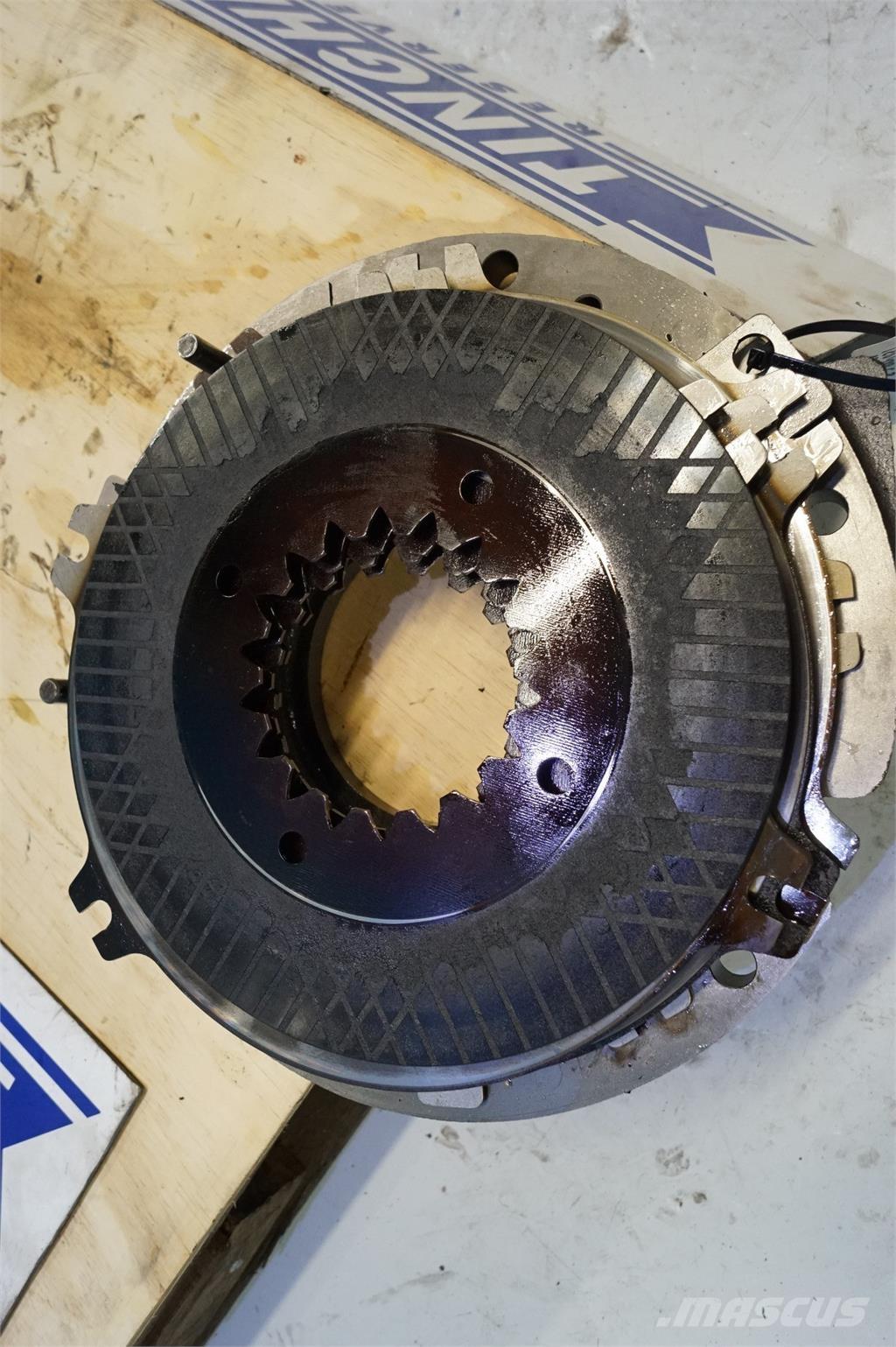 CASE 7130 Kiti naudoti traktorių priedai