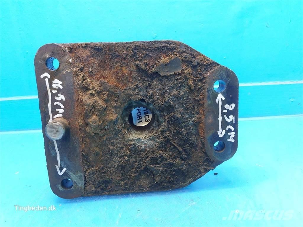 CASE 7130 Kiti naudoti traktorių priedai