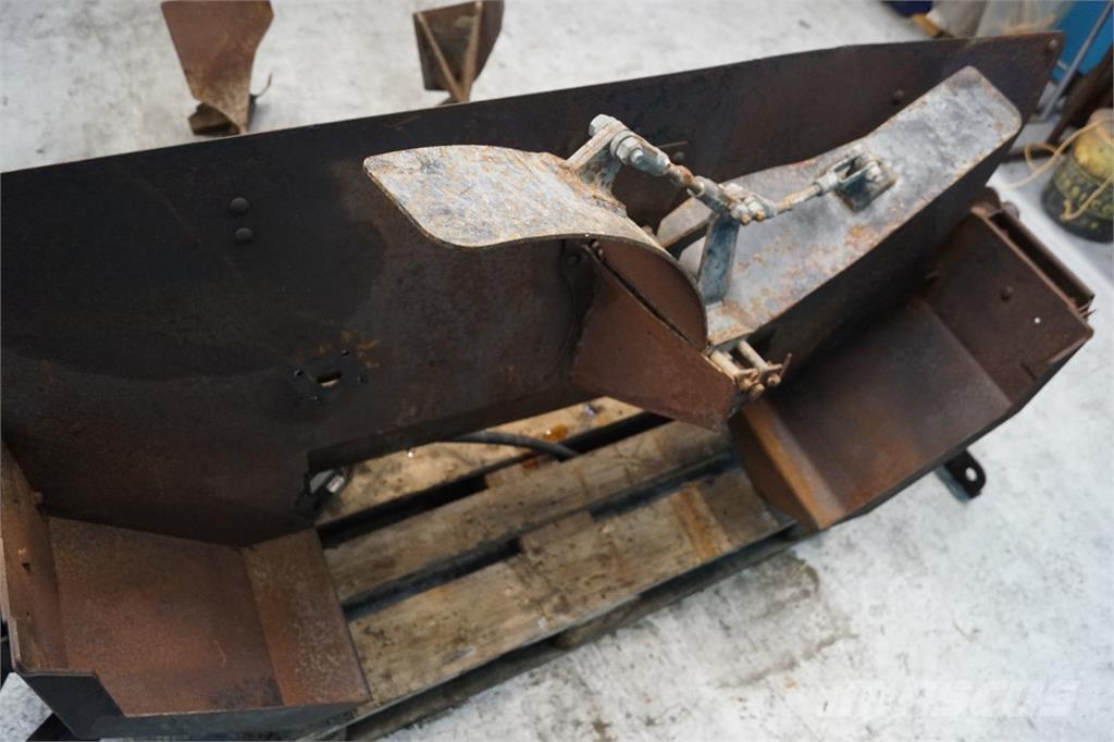 CASE 8010 Derliaus nuėmimo kombainų priedai