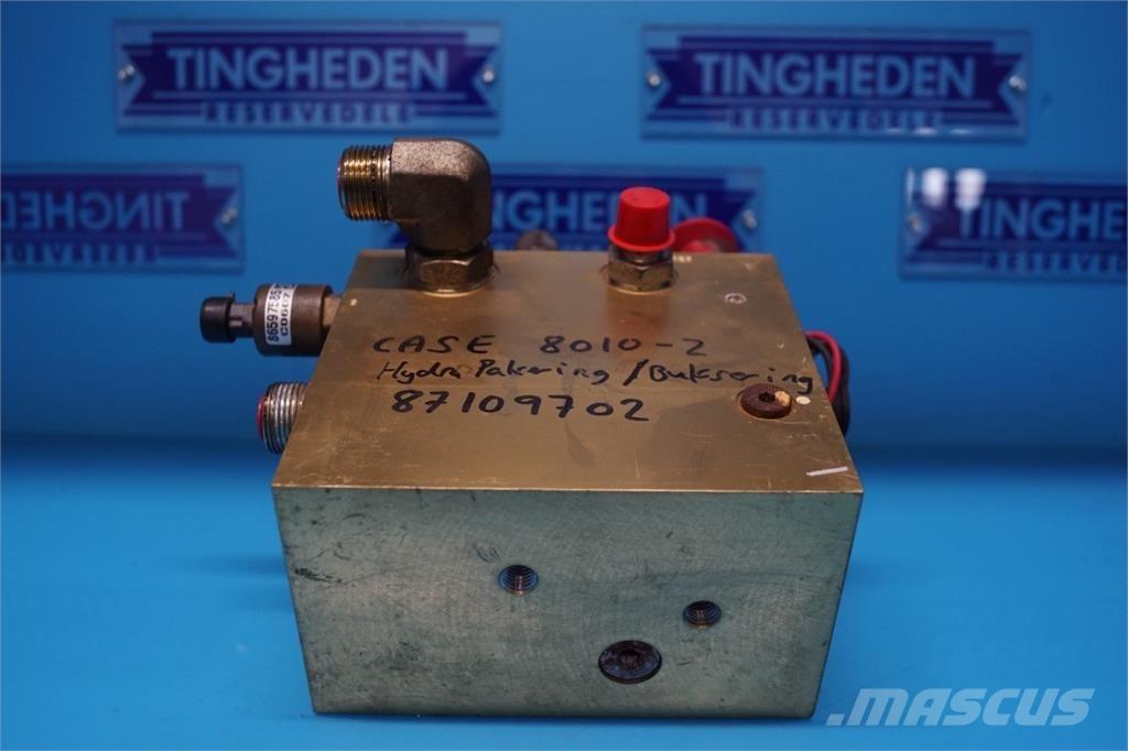 CASE 8010 Hidraulikos įrenginiai