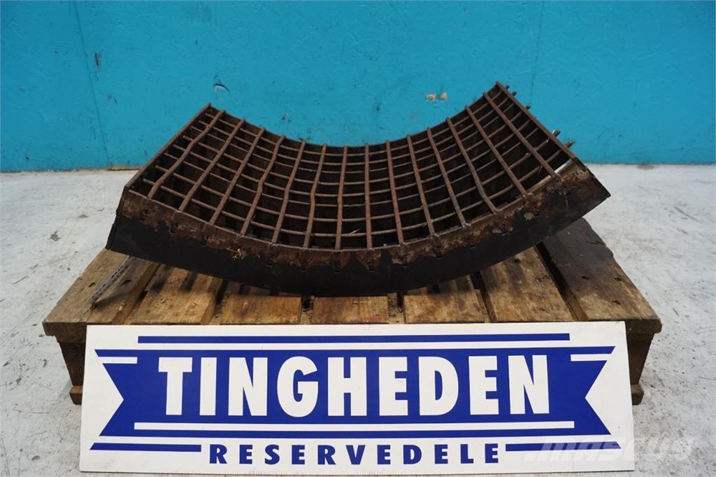 CASE 8010 Derliaus nuėmimo kombainų priedai