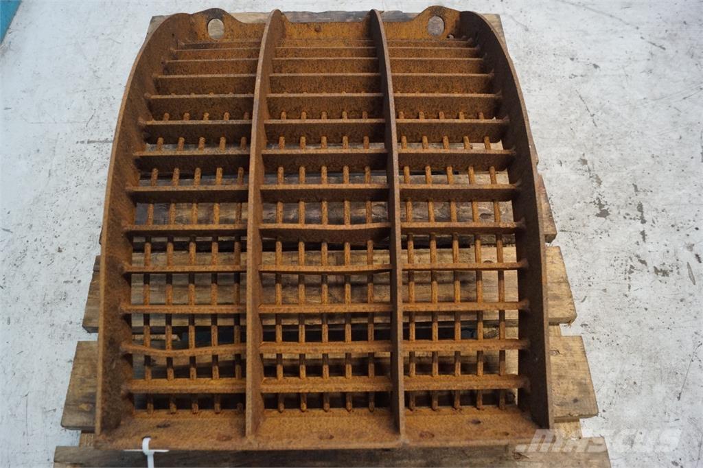 CASE 8010 Derliaus nuėmimo kombainų priedai