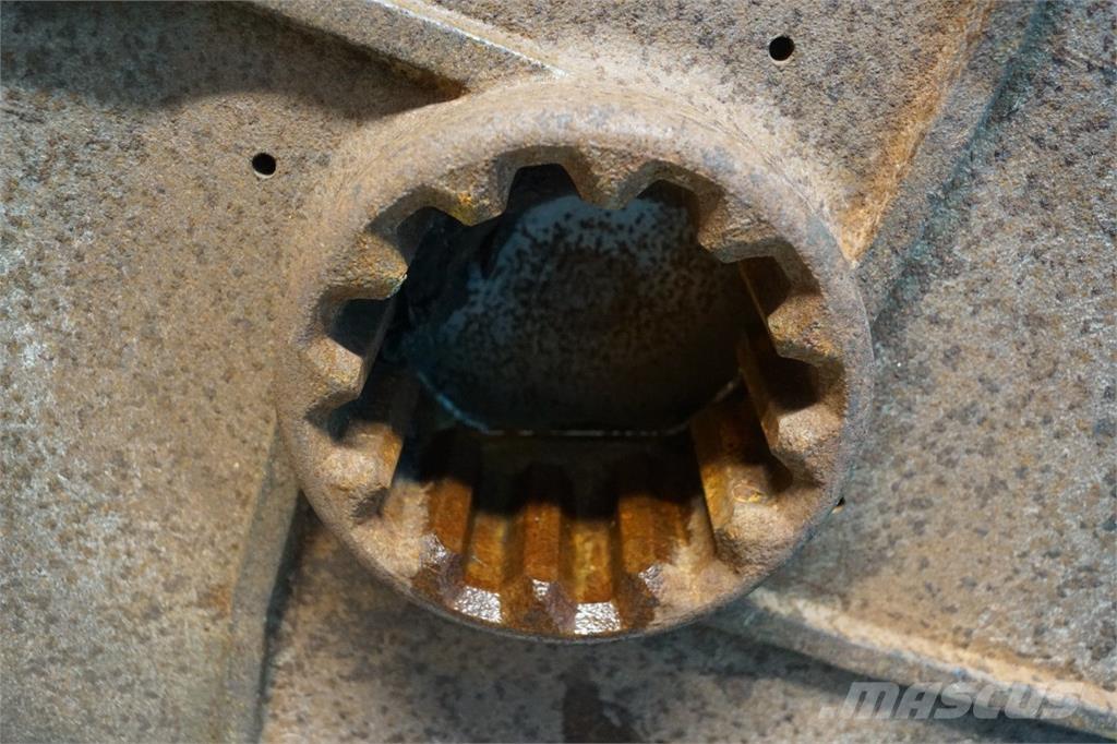 CASE 8010 Derliaus nuėmimo kombainų priedai