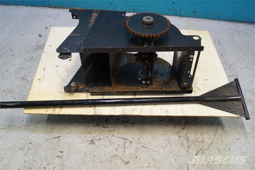 CASE 8010 Derliaus nuėmimo kombainų priedai