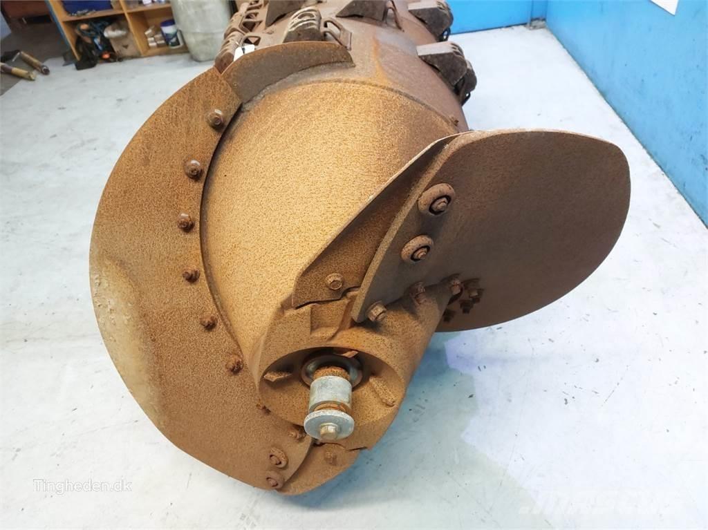 CASE 8010 Derliaus nuėmimo kombainų priedai