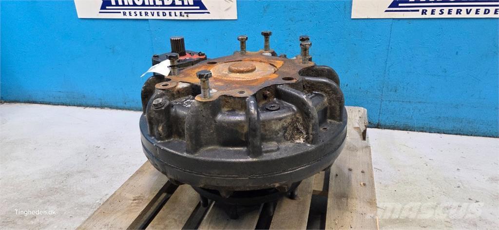 CASE 8010 Derliaus nuėmimo kombainų priedai