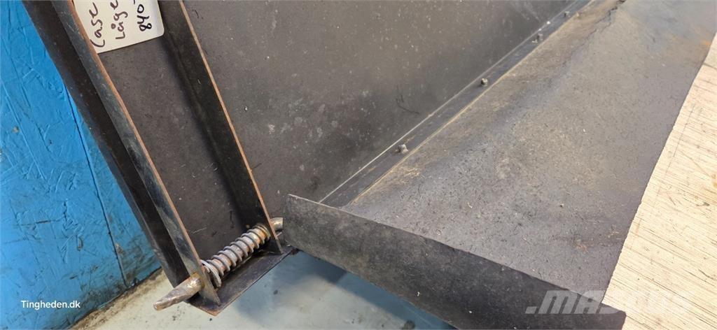 CASE 8010 Smėlio ir druskos barstytuvai