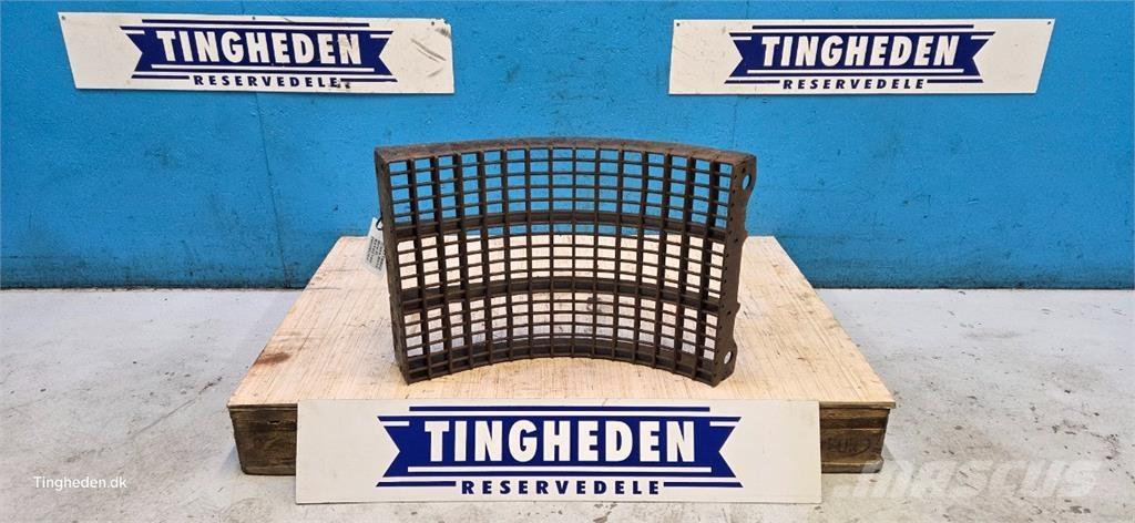 CASE 8010 Derliaus nuėmimo kombainų priedai