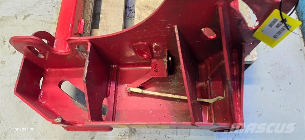 CASE 8010 Derliaus nuėmimo kombainų priedai