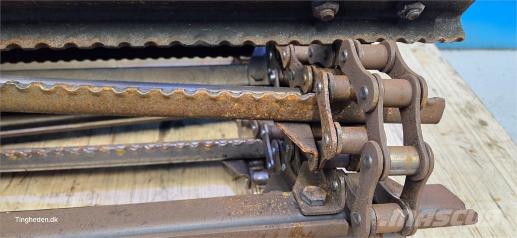 CASE 8010 Derliaus nuėmimo kombainų priedai