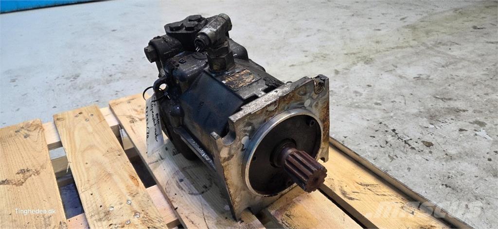 CASE 8010 Hidraulikos įrenginiai