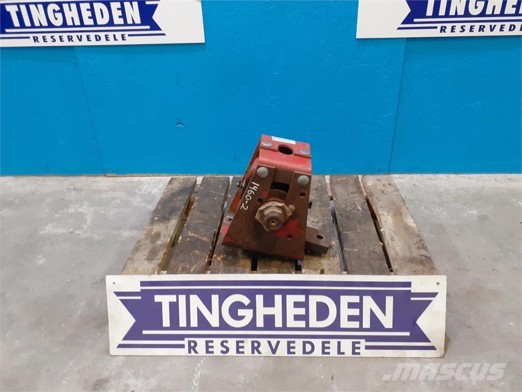 CASE 810 Derliaus nuėmimo kombainų priedai