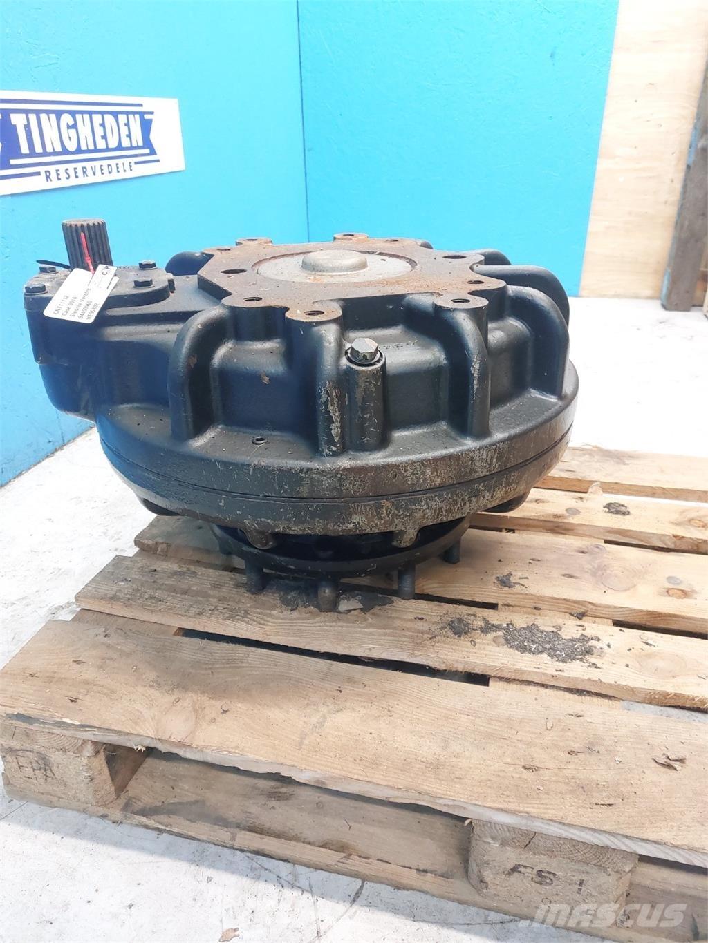 CASE 9010 Derliaus nuėmimo kombainų priedai
