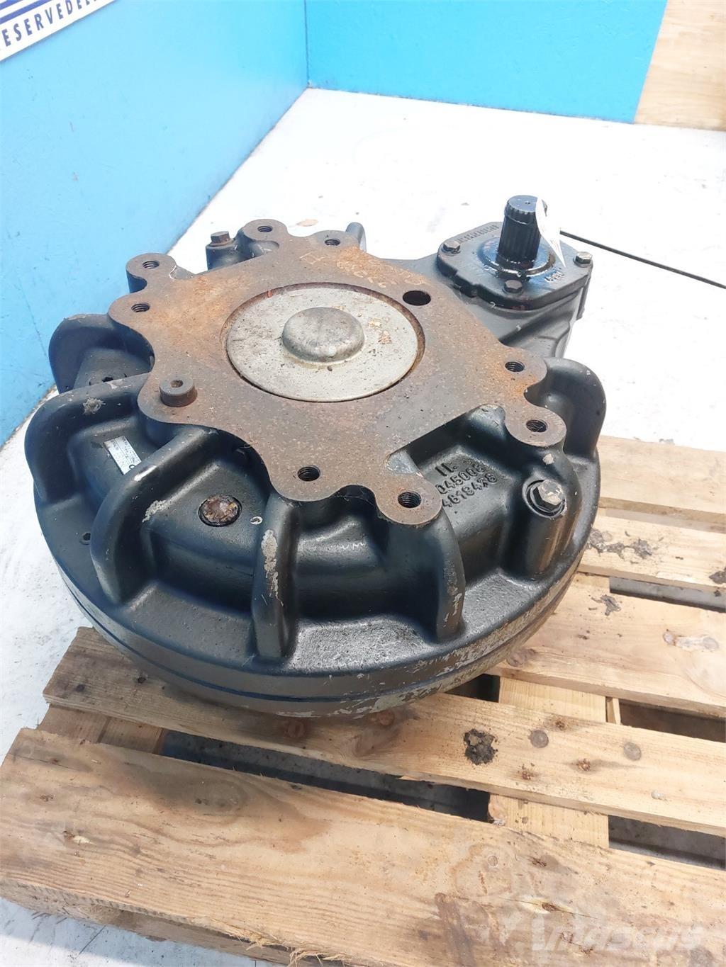 CASE 9010 Derliaus nuėmimo kombainų priedai