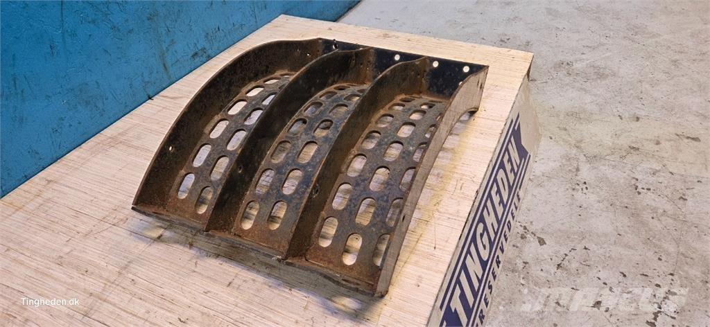 CASE 9010 Derliaus nuėmimo kombainų priedai