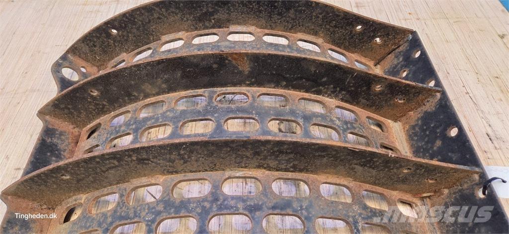 CASE 9010 Derliaus nuėmimo kombainų priedai