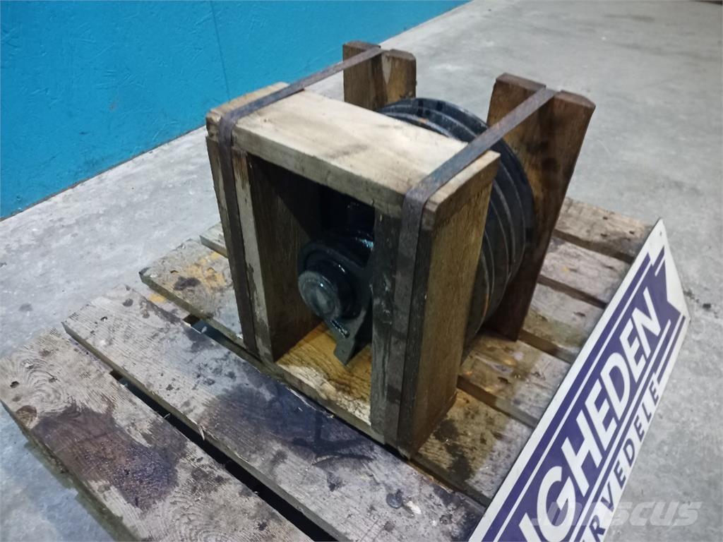 CASE CF80 Derliaus nuėmimo kombainų priedai