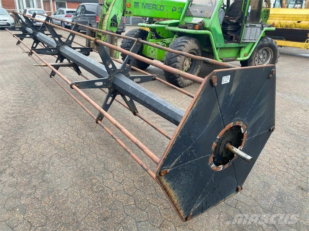 CASE CF80 Derliaus nuėmimo kombainų priedai