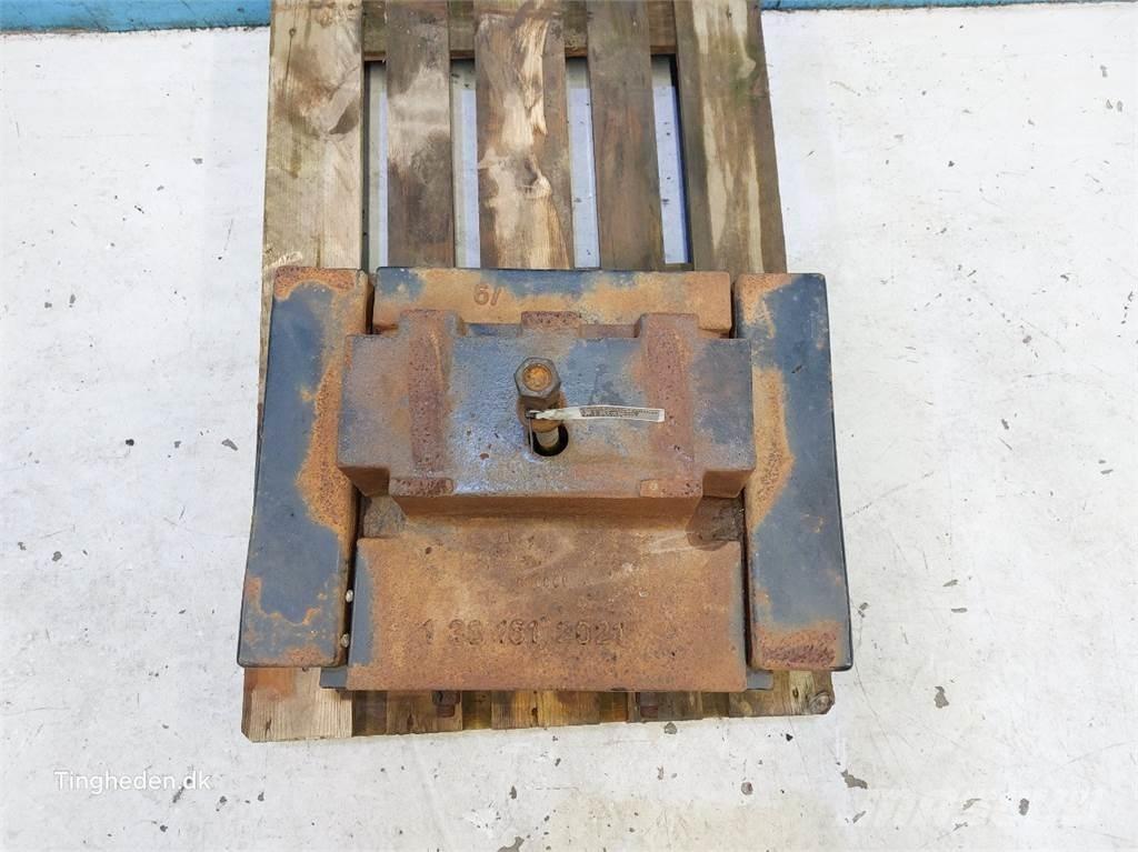 CASE CVX 120 Priekiniai svoriai