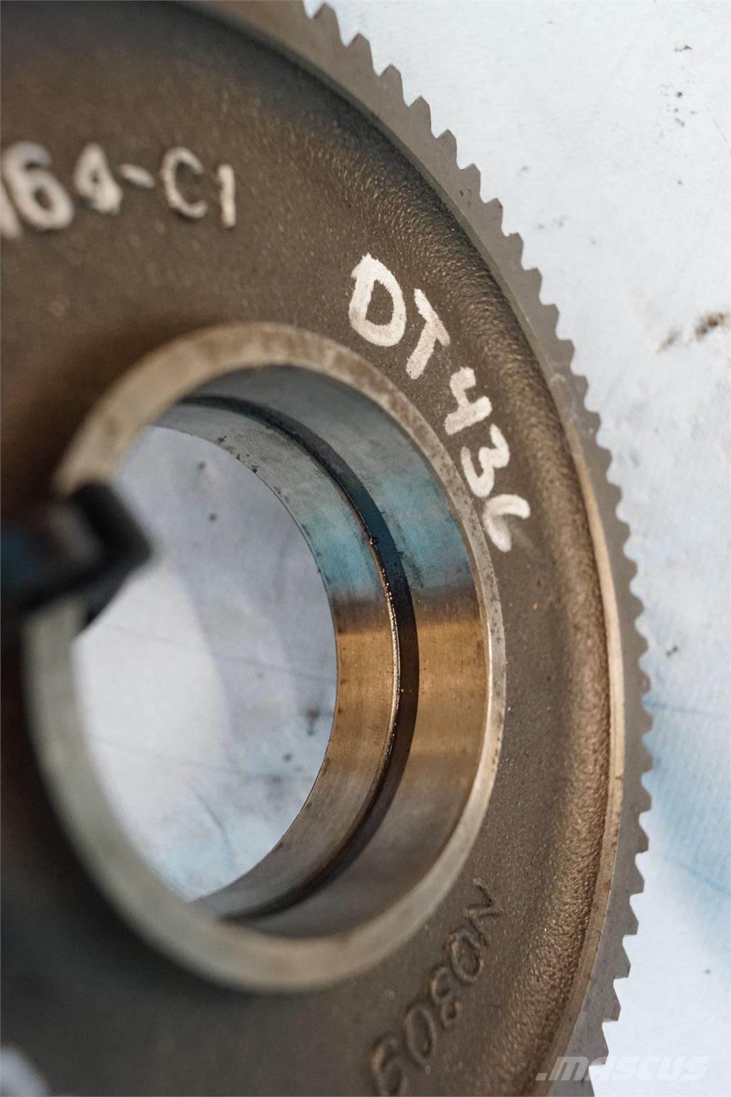 CASE DT436 Varikliai